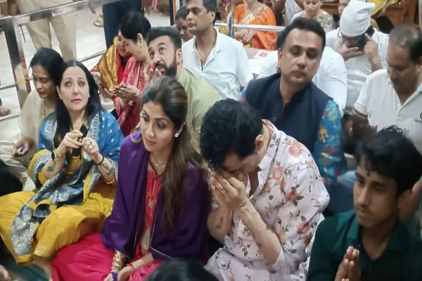 महाकाल के दर्शन करने पहुंचे अभिनेत्री शिल्पा शेट्टी और उनके पति राज कुंद्रा