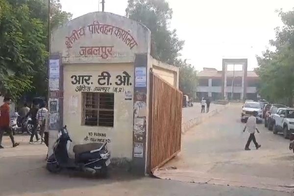 रेलवे स्टेशन के बाहर लागू होगा ड्रॉप एंड गो नियम: कार समेत निजी वाहनों के लिए 6 मिनट, तो ऑटो चालकों के लिए इतना समय निर्धारित