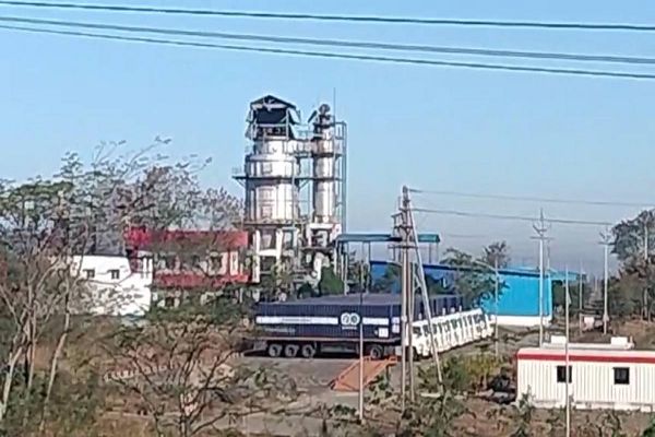 ग्रीन कॉरीडोर के माध्यम से रामकी कंपनी पंहुचा 337 टन जहरीला कचरा, कुछ मात्रा में जलाकर कोर्ट में पेश होगी रिपोर्ट, ग्रामीणों में दहशत