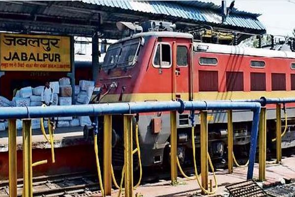भुसावल-कटनी एक्सप्रेस चोपन तक चलेगी, सिंगरौली से बढ़ेगा रेल संपर्क