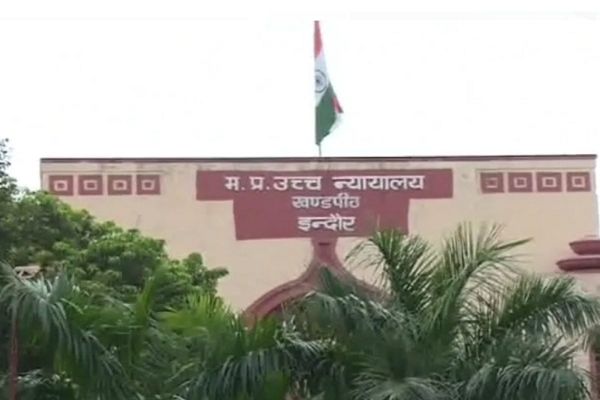 फर्जी जाति प्रमाण पत्र मामले में पार्षद कमलेश कलरा सहित पांच अधिकारियों को जमानती वारंट जारी