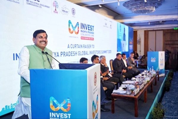 दिल्ली में उद्योगपतियों से मिले सीएम डॉ. मोहन यादव, मध्य प्रदेश में हर सेक्टर में मौजूद है निवेश की अपार संभावनाएं