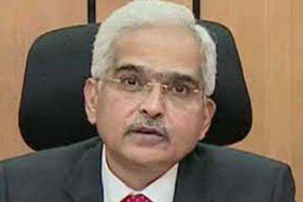 आरबीआई गवर्नर ने बैंकों को संचालन के मानक और सुधार के लिए कहा