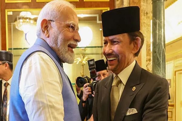 PM Brunei Visit: ब्रुनेई की धरती से चीन को कड़ा संदेश, पीएम मोदी ने सुनाई खरी-खरी, एक्ट ईस्ट पॉलिसी पर भी दिया खास मैसेज