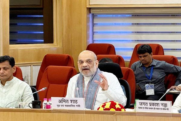 देश के नक्सल प्रभावित राज्यों के मुख्यमंत्रियों की हुई बैठक 