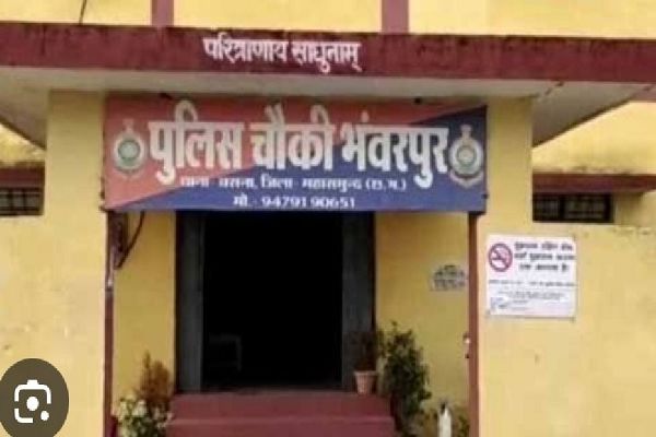 अवैध शराब रखकर ग्राहक तलाशते आरोपी को पुलिस ने पकड़ा