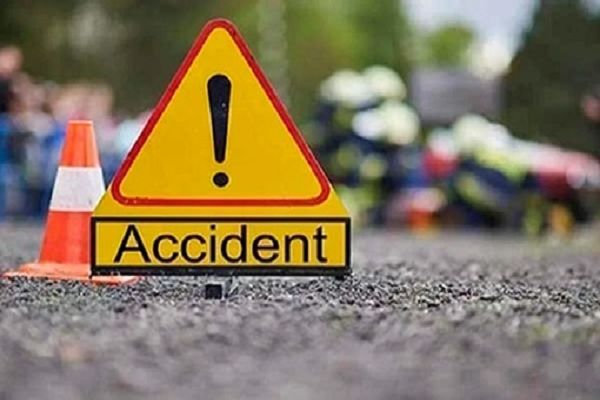 सड़क दुर्घटना में चार लोगों की मौत, सात घायल