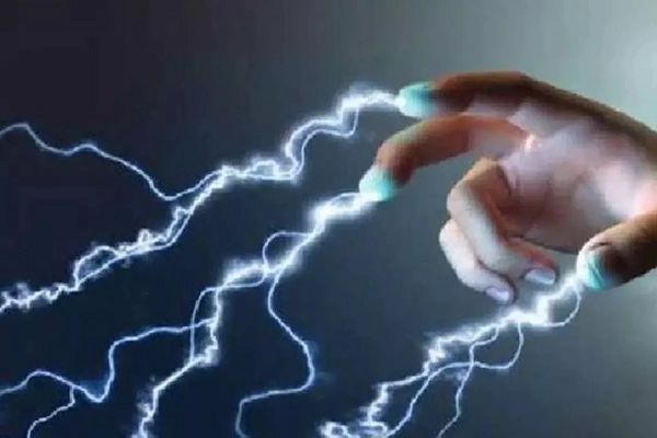 लापरवाही: टूटकर खेत में गिरा बिजली का तार, चपेट में आने से दो मासूम बच्चों की मौत&hellip;एमपी के जबलपुर का मामला