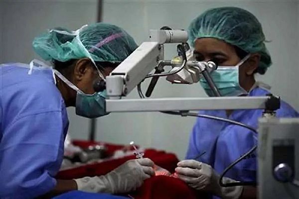 टीचर ने छड़ी फेंक कर मारी, 6 साल के बच्चे की एक आंख की रोशनी गई; एक साल बाद केस दर्ज