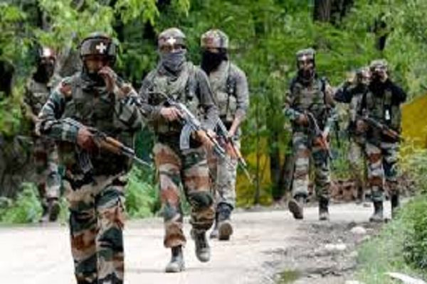 सुरक्षाबलों और आतंकियों के बीच उधमपुर में मुठभेड़, 2-3 आतंकियों के फंसे होने की आशंका
