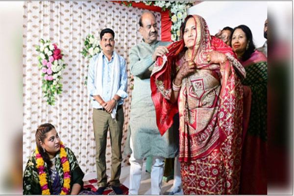 ओम बिरला शहीद की बेटी के विवाह समारोह में हुए शामिल, निभाई भात की रस्म