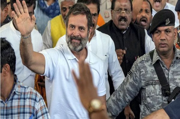चाईबासा कोर्ट ने राहुल गांधी को दी जमानत