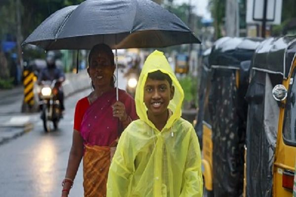 देश के कई राज्यों में आ रहा चक्रवाती तूफान