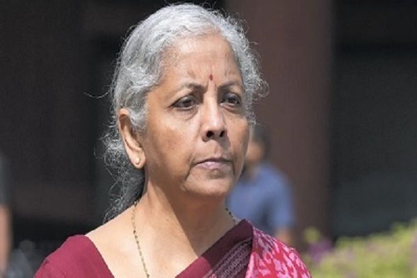 निर्मला सीतारमण के प्लेन की हुई इमरजेंसी लैंडिंग