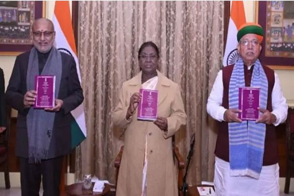 भारत का संविधान अब संथाली भाषा में भी उपलब्ध