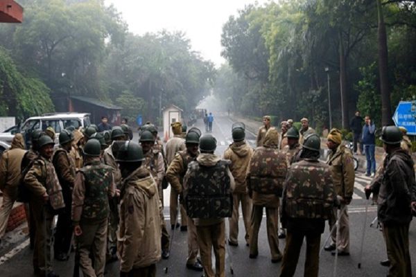 उमर खालिद-शरजील के समर्थन में नारों से जेेएनयू में बवाल, प्रशासन ने दी एक्शन की चेतावनी