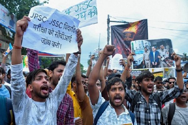 रांची प्रोटेस्ट पर हेमंत सोरेन बोले, सरकार संवेदनशील है, छात्रों की सुनती है