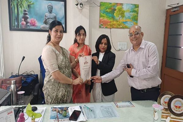 DAV मोनेट स्कूल में बच्चों की सुरक्षा पर जागरूकता कार्यक्रम, शकुंतला फाउंडेशन सम्मानित