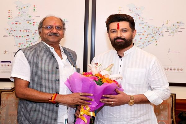 चिराग पासवान से मिले बृजमोहन अग्रवाल, रखा फूड प्रोसेसिंग हब का प्रस्ताव