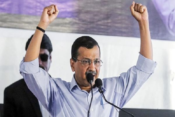 चिदंबरम के बाद केजरीवाल ने भी खुद को बताया 'दिमागी नक्सली'
