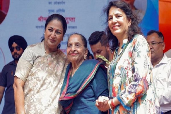 दिल्ली में शुरू हुई लक्ष्मी योजना, महिलाओं के मिले 2,500