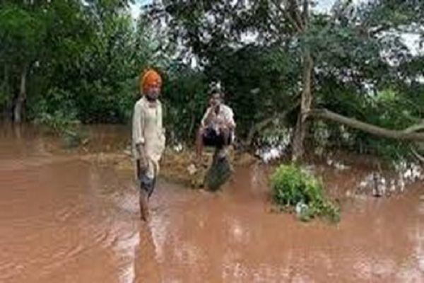 बिहार में बाढ़ः 11 जिलों में गंगा का जलस्तर बढ़ा, 19.57 लाख लोग प्रभावित