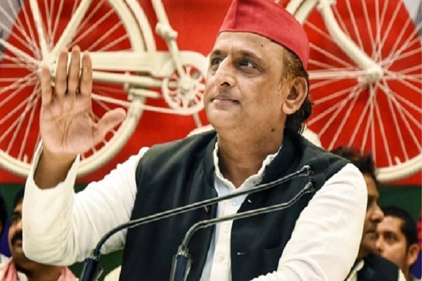 प्रधानमंत्री की मां हो या गरीब की..इंदौर मिमिक्री विवाद पर अखिलेश यादव का बड़ा बयान