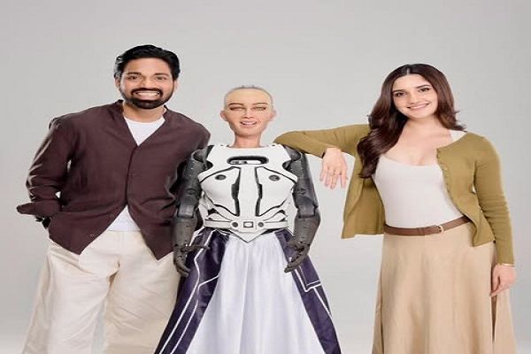 इंडियन सिनेमा पहली बार रियल ह्यूमनॉइड रोबोट ने की एंट्री!