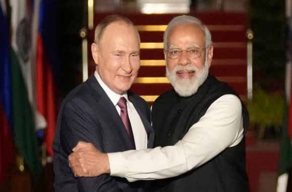 वैश्विक शांति के प्रयासों के ल&zwj;िए पुत&zwj;िन ने की पीएम मोदी की प्रशंसा