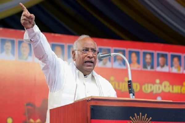 नारी शक्ति वंदन एक्ट पर मल्लिकार्जुन खड़गे बोले- मौजूदा सीटों पर फौरन मिले महिला कोटा